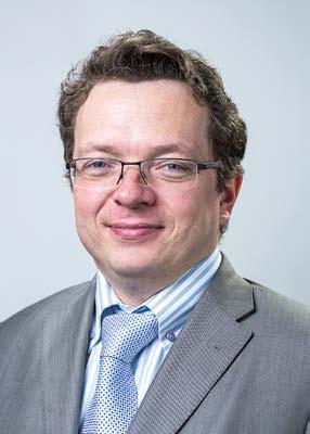 Ing. Jan Kříž náměstek pro řízení sekce fondů EU, finančních a dobrovolných nástrojů Vážení čtenáři, rádi bychom Vám prostřednictvím této brožury představili projekty na ochranu přírody, které