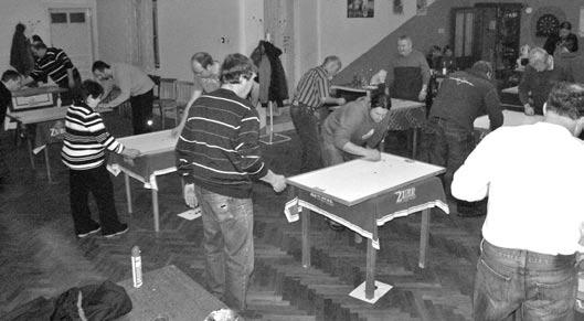 Masky obcházely dům od domu a u každého domu je čekalo malé občerstvení. Děkujeme všem maskám i všem kdo se na přípravě podíleli a za rok zase v hojném počtu na shledanou.
