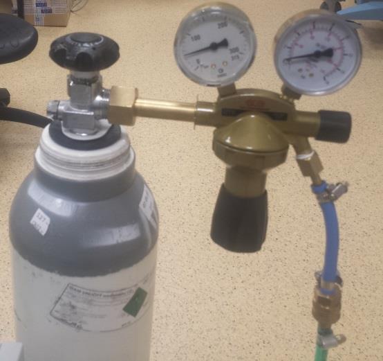 Příloha B: CO2 lahev s redukčním