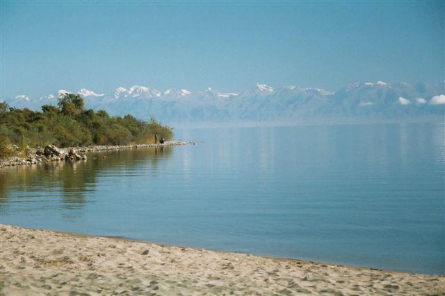 Jazerá s napojením na oceán Bajkalské jazero objemovo najväčšie, najhlbšie a najstaršie sladkovodné jazero Zeme plochou druhé najväčšie v Ázii obrovský zdroj pitnej