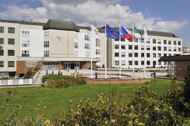 Institut klinické a