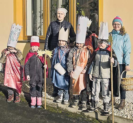 Kdyňský vikář a loučimský farář Miroslav Kratochvíl ke sbírce řekl: V naší farnosti se zapojilo na 180 dětí a 60 dospělých jako jejich doprovod.