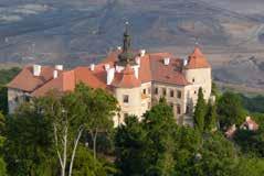 Litvínov Kam na výlet po okolí? Zámek Jezeří patří k nejzajímavějším památkám v České republice.