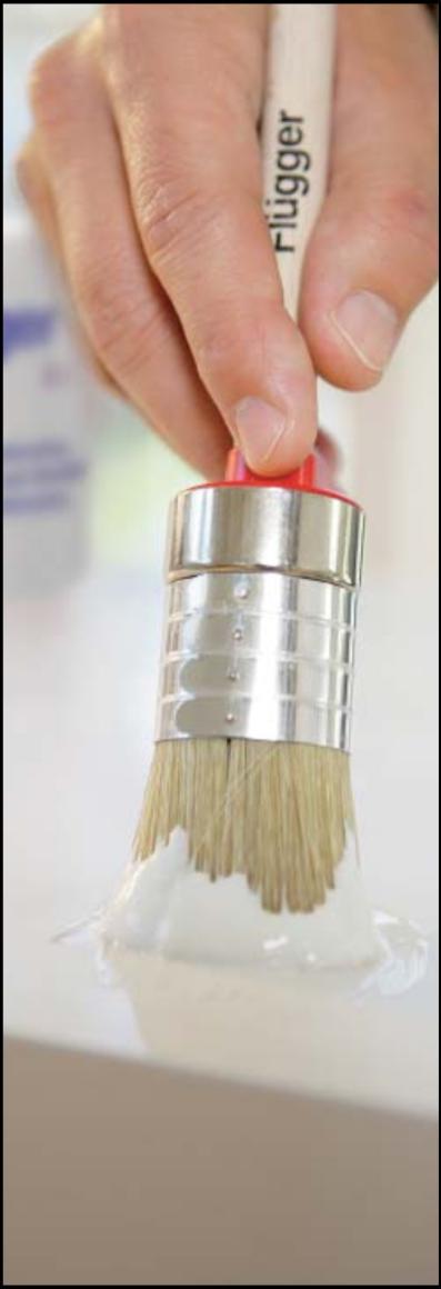 Základné nátery Interior Fix Primer 0,38 l, 0,75 l Bielo tónovaný základný náter na tvrdé a hladké povrchy, kde je priľnavosť vrchného náteru minimálna. Vhodný napr.