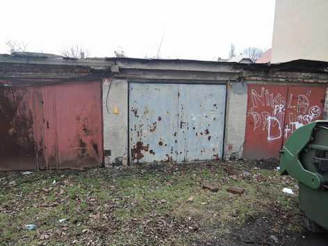 ZNALECKÝ POSUDEK č. 41/18 o obvyklé ceně nemovitých věcí - garáže bez č.p./č.e., na pozemku p.č. St.