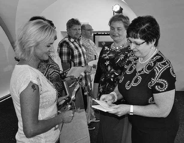 Všichni poděkovali dárcům krve za jejich mimořádný dar. I když věda nás neustále obohacuje o další objevy, krev se stále nedaří s úspěchem vyrobit, a jedinou možností je krev darovat.