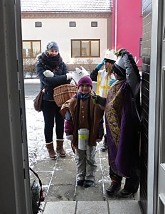 Dětský karneval na ledě Celý týden dost mrzlo, ale už ve čtvrtek 12.