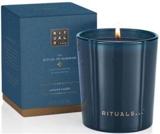 Vonné svíčky 1112030 RITUALS - Hammam Scented Candle Eukalyptus je strom, jehož všechny části aromaticky voní. Má chladivou vůni a je doporučován při dýchacích obtížích.