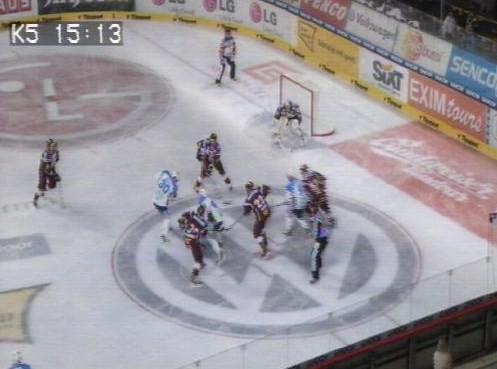 Příloha 6: 14. kolo 20.10.2011 Sparta Plzeň 4:1 třetiny(1:1, 2:0,1:0) střely:13,8,7 střely 28:32 Nedostatečné rozebíraní hráčů po buly.