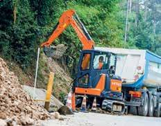 Hitachi Construction Machinery Stavební stroje, které vyvíjíme, přispívají k budování blahobytnější a spokojenější společnosti Juiči Cudžimoto, prezident HCM BUDUJEME LEPŠÍ BUDOUCNOST Společnost