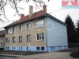 cihlovém domě, CP 52 m 2, plastová okna, nové stupačky, keram dlažba 2 200 000 Kč 165614 Byt 2+1 Brno, Řečkovice Byt je v 4p/4 cihlového domu po revitalizaci