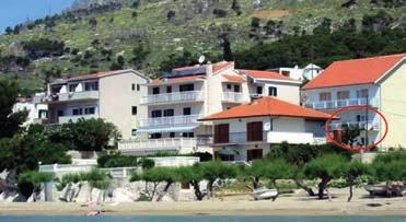 Trogir, Kaštel Štafilič OAZA SUNCA** all inclusive Omiš HOLIDAY VILLAGE SAGITTA*** Poloha: situované pri peknej pieskovo štrkovej pláži, v tichom zelenom prostredí, 900 m od centra, 6 km od mesta