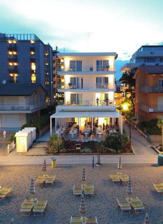 Jesolo Hotel BOLIVAR*** nástupné dni piatok, sobota, nedeľa Taliansko 2019 Jesolo Hotel STRAND*** Poloha: situovaný na obchodnej promenade pri Piazza Marina, 70 m od