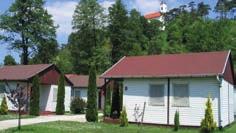 Balatón, Keszthely Bungalovy PARK*** Poloha: situované v stredisku Vonyarcvashegy priamo pri pláži vyhradenej pre