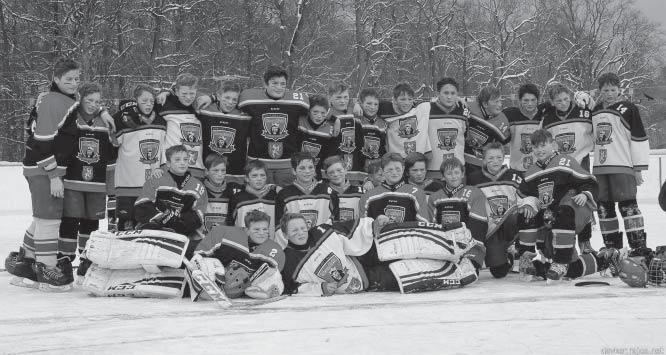 PO ROCE OPĚT POD ŠIRÝM NEBEM. STARŠÍ ŽÁCI SI UŽILI WINTER CLASSIC Srdce kterého hokejového příznivce nezaplesá při zápasech Winter Classic NHL?