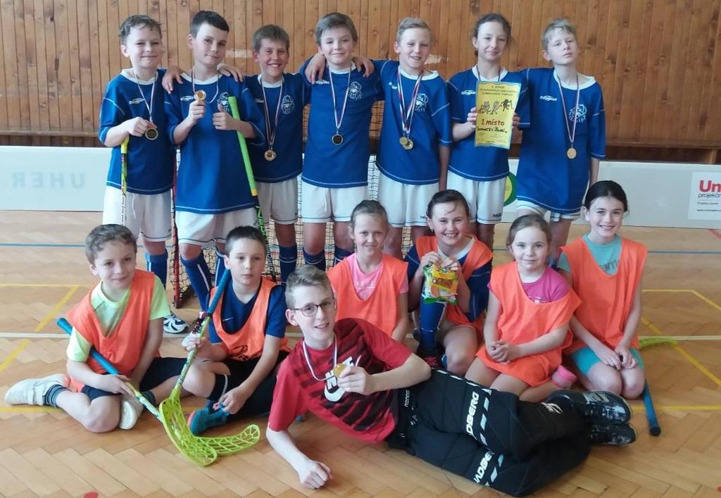 Obec reprezentovali: Stojící: Lukáš Krupička, Adam Rigole, Adam Glogar, kap. Vítek Vrobel, Matěj Novobilský, Vendulka Krutílková a Dominik Volf.