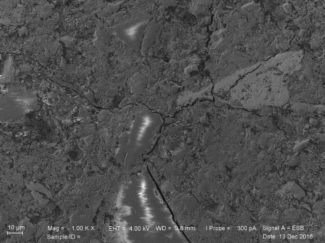 Experimentální výsledky měření Obrázek 53. Mikrostruktura K105 Obrázek 54. Mikrostruktura K108 8.3 Směsi typu A neprosátý cihelný prach 8.3.1 Základní fyzikální vlastnosti V následující tabulce 18 jsou uvedeny hodnoty, které byly stanoveny z pyknometrického měření.