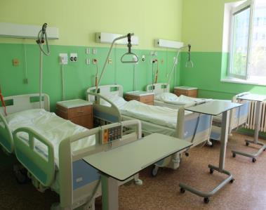 Obhlídal, dr. Uvízl) Poradna pro ortopedii ruky (dr. Čechová, dr. Kamínek, dr. Spáčil) Ultrazvukové vyšetření měkkých tkání (dr. Čechová) Dětská ortopedie (dr. Fidler, dr. Kamínek, dr. Mrňková) Nádory pohybového aparátu (dr.