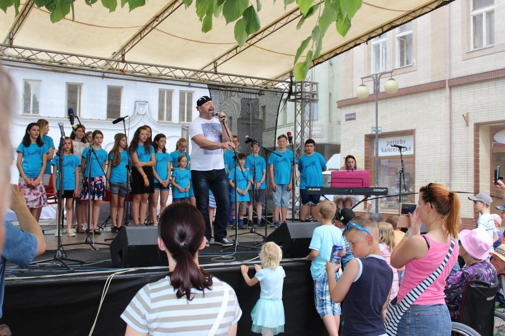 Na OPEN ZUŠ 2017 zazpíval společně s