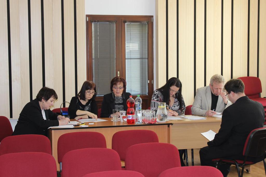 výkony soutěžících hodnotili pedagogové ze ZUŠ regionu Benešov Výsledky okresního kola soutěže v oboru Hra na smyčcové nástroje: Místo konání: ZUŠ J. Suka Benešov Datum konání: 15.