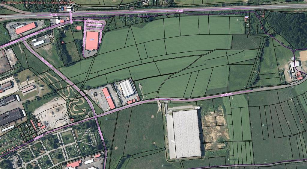 ů. Pr myslová zóna CTPark I. etapa První část průmyslové zóny Průmyslová zóna CTPark, byla vybudována v I. etapě výstavby průmyslové zóny v letech 2008 2009 soukromou společností CTP Invest s.r.o., na pozemcích ve vlastnictví města o rozloze cca 16 ha.