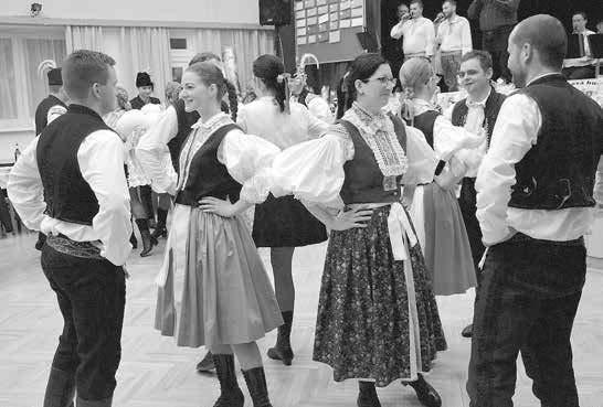 Kromě domácích jsou to ještě hosté z Kudlovic, z Bukovan, z Kyjova, z Dambořic, z Hovoran a z Ostrožské Lhoty, prozradil za organizátory Jiří Čevela.