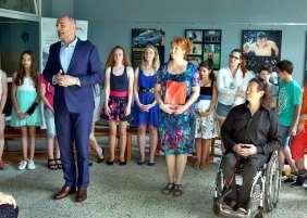 Přítomné pozdravili vzácní hosté, kteří projekt podpořili: JUDr.