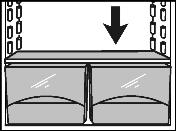 Zkondenzovaná voda se odpařuje působením tepla z kompresoru. Kapky vody na zadní stěně jsou podmíněny funkcí a zcela normální. u Výpustní otvor pravidelně čistěte, aby mohla voda odtékat (viz 6.3).