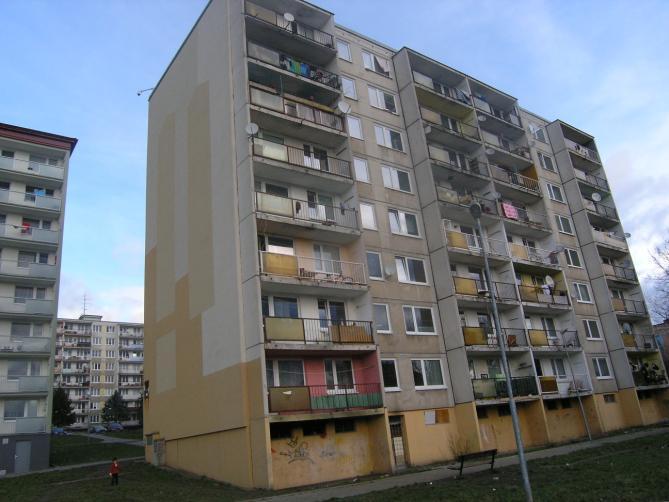 ID (Surveyor s Report): 44/7514/2016 LV no.: 1429 Name of subject / Předmět ocenění: Jednotka (podle zákona č. 72/1994 Sb.) byt č. 331/5 v bytovém domě č.p. 330 a 331 včetně podílu na společných částech domu a podílu na pozemcích čís.