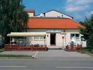 V okolí rodinné domy a menšie bytovky. Mierny sklon, využitie na rôzne účely. Všetky IS. Na pozemku starší RD, vhodný na rekonštrukciu alebo komplet. výstavbu nového domu.