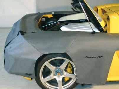 Postranní potahy: 218 x 98 cm Potah zadního nárazníku: 120 x 110 cm ** Obj. č. DATEX: D-P GT Ochrana dveřního otvoru pro Carrera GT Optimální ochrana dveřních otvorů.