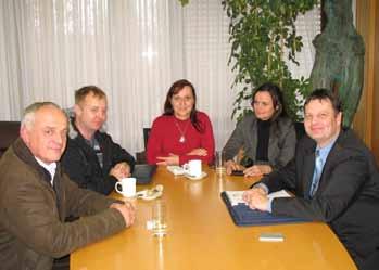Opozicijski kotiček Glasilo občine Trzin Lista Trzin je naš dom na LPP-ju Boljša avtobusna povezava Trzina z Ljubljano Ampak obstaja drugačna rešitev, ki bi jo bilo možno izpeljati, ob pristanku vseh