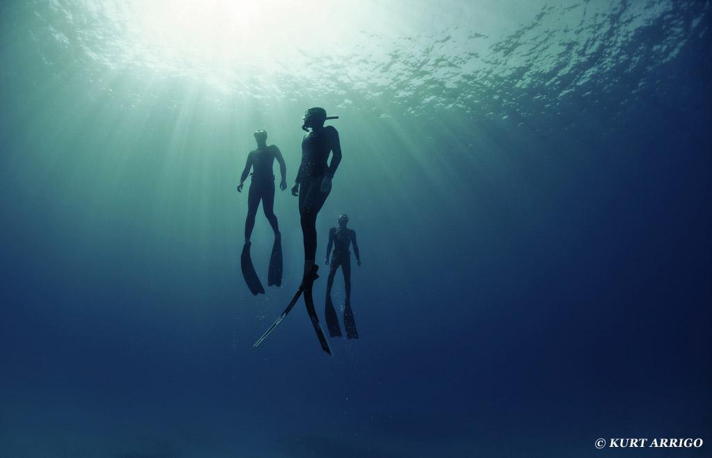 P?edstavujeme osobnost: Kurt Arrigo Jste uznávaným odborníkem na podmo?skou fotografii. Kdy a jak jste se vydal za posláním zachycovat až neuv??itelnou podobu oceán?