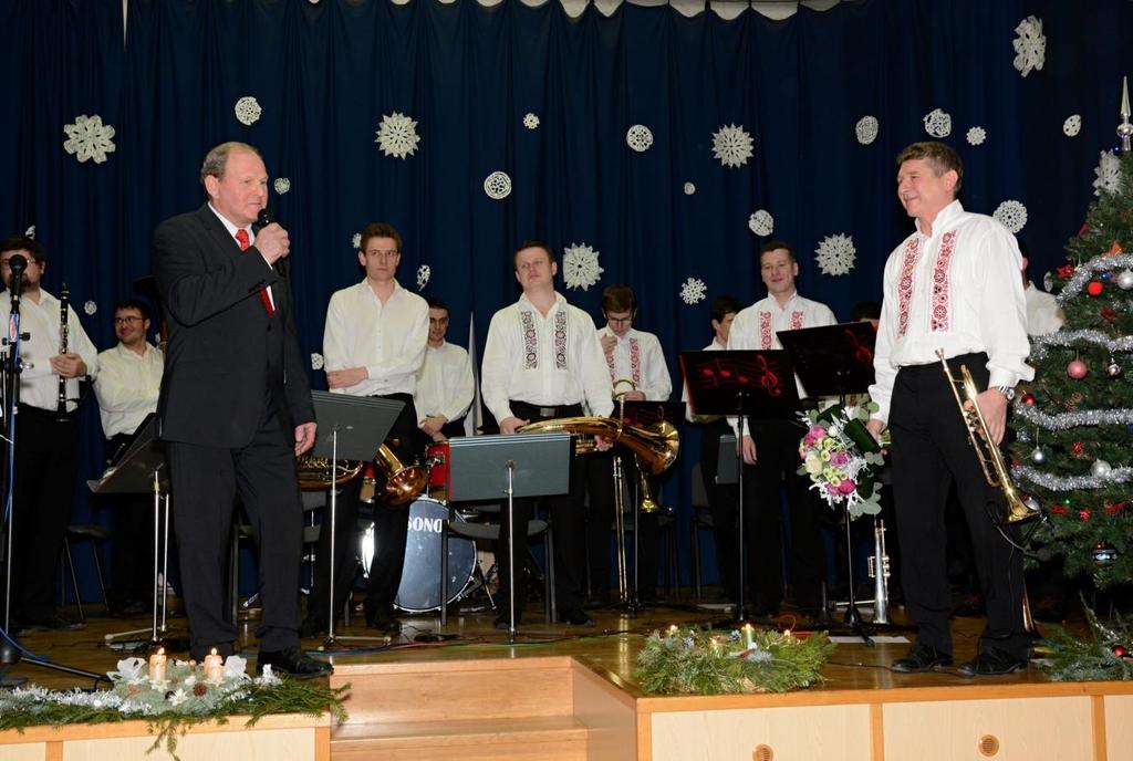 VÁNOČNÍ KONCERT Informační list obce Silůvky, č. 2 (78) červen 2014 Obec Silůvky a Jednota Orel Silůvky pořádali v neděli 18. 12.