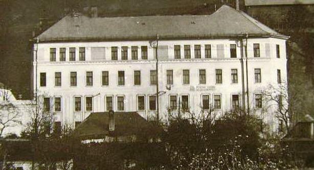 Desať Kremnických jedinečností Mincovňa svetová rarita nepretrţitá prevádzka od svojho vzniku v r.