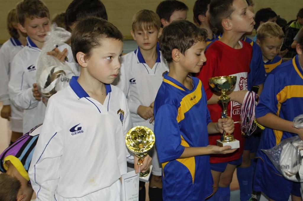 ODBOR VŠESTRANNOSTI - NÁČELNICTVO ODBOR SPORTU Přebor ČOS fotbalových přípravek skupina východ uspořádal Sokol MěstečkoTrnávka Dne 30.11.2013 se ve sportovní hale v Městečku Trnávce uskutečnil již 7.