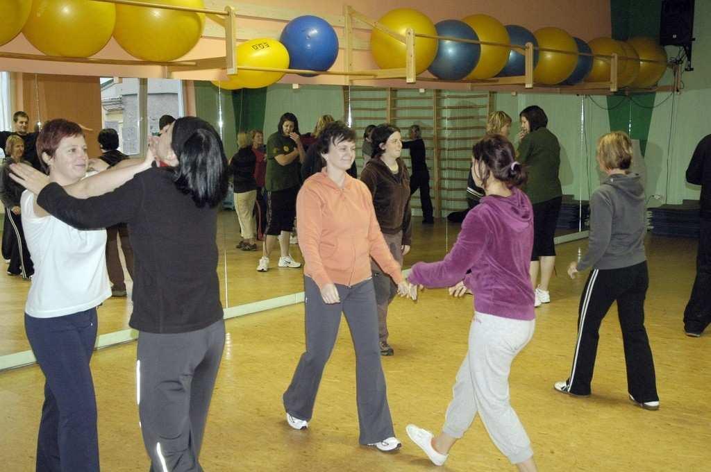 kriminality ve Středočeském kraji pro rok 2009 240556 192000 48556 8 11/2009 Obrázek 19: Kurz sebeobrany pro ženy Omezení výskytu kriminality ve městě.