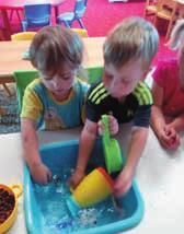 Na e v chovná práce spoãívá v tom, Ïe vypracujeme kolní vzdûlávací program, podle kterého pracujeme cel kolní rok.