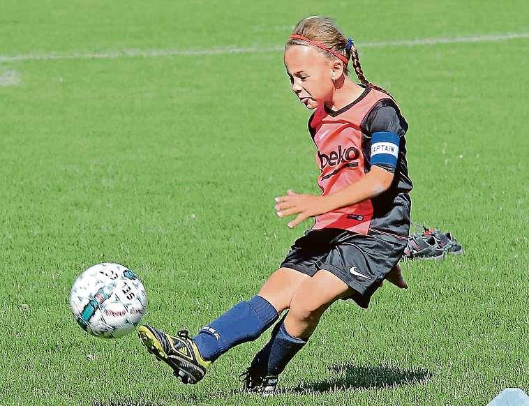 Berounsko 15. června 2018 39 Všeradice okouzlují skauty Fotbal, to zdaleka není jen liga. Je to bezpočet přípravkových a žákovských týmů,které se vyplatí sledovat. Tady může vyrůst hvězda.