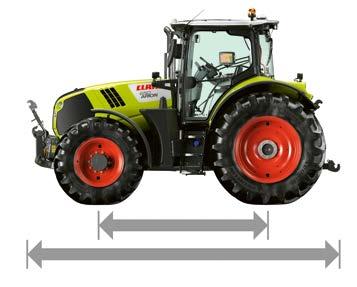 S odpovídající přípravou je možné traktor dovybavit jak čelním nakladačem, tak čelním zvedacím závěsem.