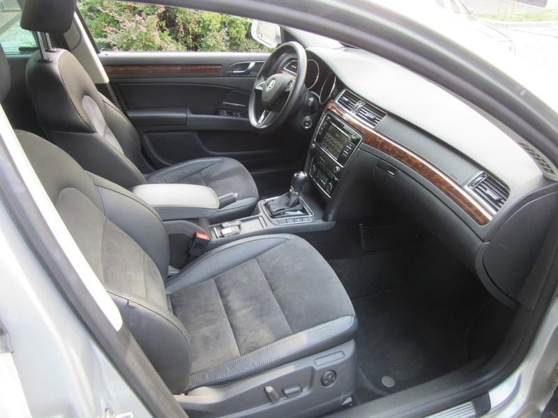 , airbag strana řidiče/spolujezdce, asistent brzdový, audiosystém Bolero (rádio/cd Bluetooth/USB port, MP3 kompatibilní), dodateč. montov.díl dekor chrom. (na dveře za. výklop.