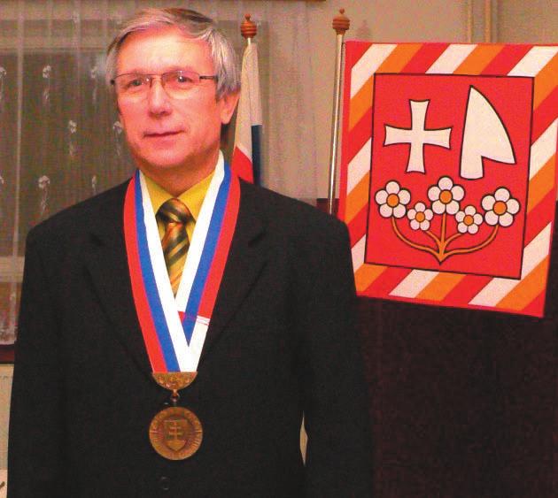 1 ZAVARSKÉ SLOVO Vydáva obec Zavar NEPREDAJNÉ SLOVO Ročník: III Číslo: 4 Október december 2009 Poďakovanie za spoluprácu na sklonku roka Starosta obce Zavar Rudolf Baroš v mene svojom, v mene
