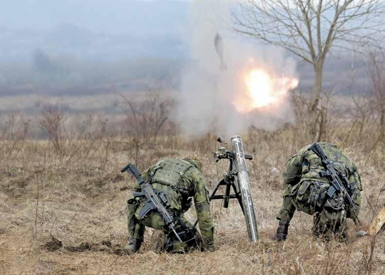 10 A report 4/2017 Žatečtí vojáci obsadili Vojenský újezd Hradiště, cvičili zde i s partnery z německého Bundeswehru Vyměnili si zbraně Čtrnáctidenní výcvik absolvují příslušníci 41.