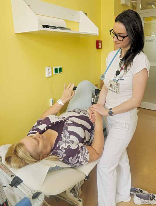 33 do Ústřední vojenské nemocnice v pražských Střešovicích. Na oddělení hematologie a krevní transfůze pracovala tři roky a cítila, že to stále není ono, že stále nedělá to, co chtěla.