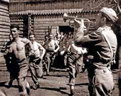Jedli i psy Jako první dorazil do Pěrvomajských kasáren v Buzuluku počátkem února 1942 transport převážně českých důstojníků a poddůstojníků ze Suzdalu.