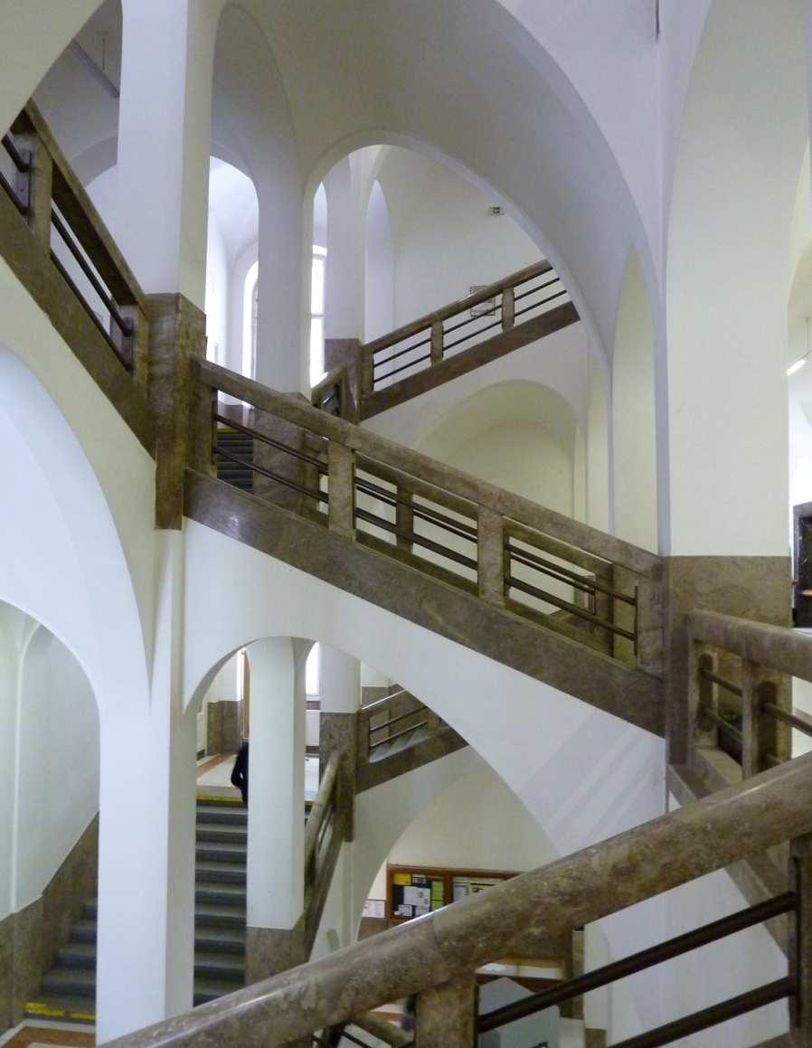 Podklenutá schodiště Historické stavby