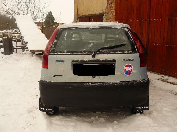 Stalo se tak v lednu 2010 v obci Letohrad. Řidiči osobního vozidla Fiat Punto bylo 19 let a řidičský průkaz měl cca půl roku.