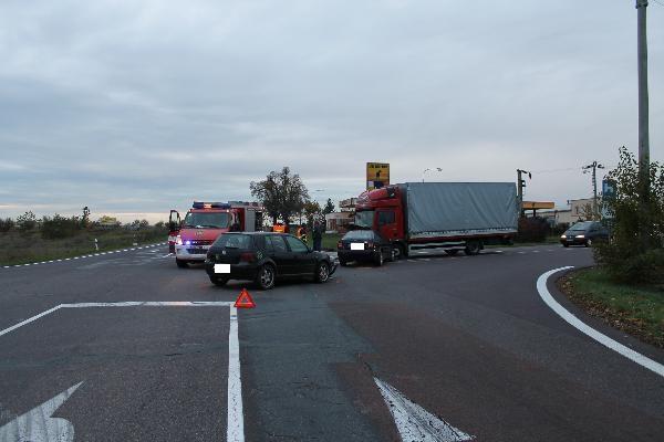 5.1.5 Nehoda č. 5 Dne 30. října 2011 došlo k dopravní nehodě na křižovatce silnice I/53 a II/408.