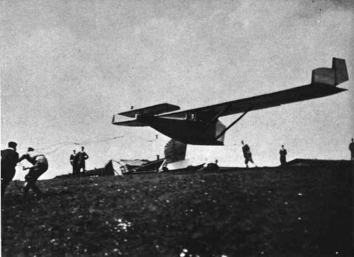 První raketoplán Lippischova Ente Typ "Storch" Postavena byla konstruktérem Alexanderem Lippischem.