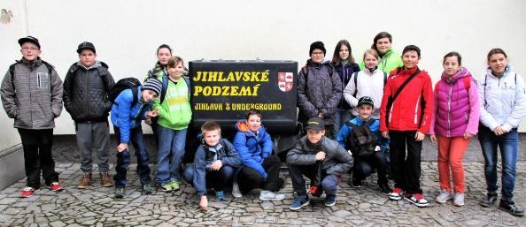 Školní zpravodaj č.15 strana 3 Exkurze do Jihlavy Dne 23. 3. podnikli žáci 6. a 7. ročníku spolu s učiteli P. Dolejšovou a J. Svobodou dějepisnou exkurzi do našeho krajského města Jihlavy.